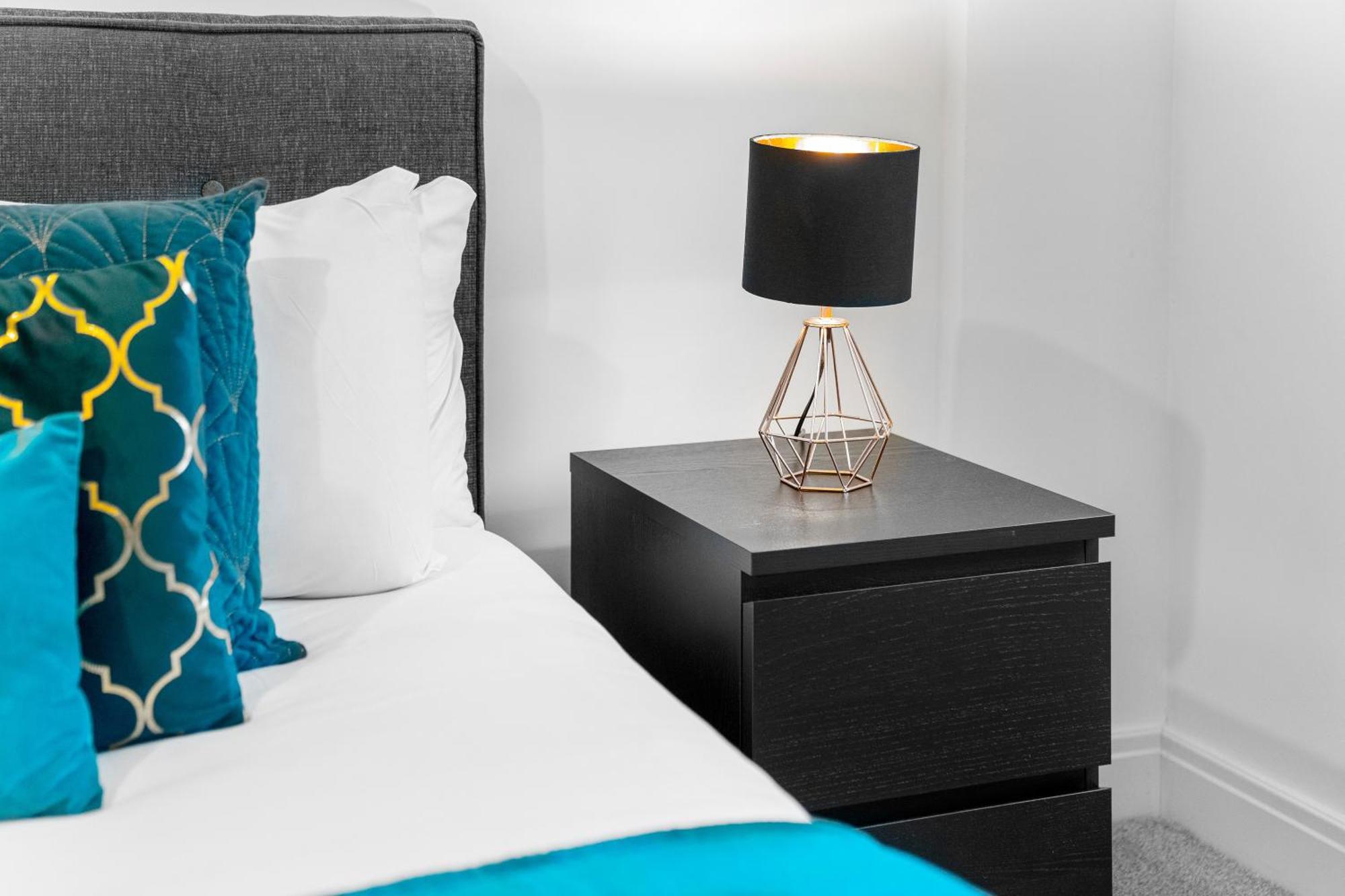 New Luxe Apartment - Secure Parking - Birmingham City Centre - Netflix - Wifi - Top Rated - 54M Exterior photo